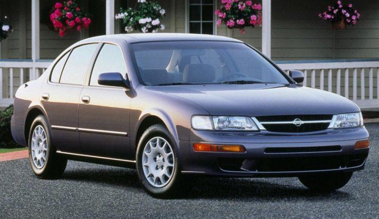 nissan maxima araba